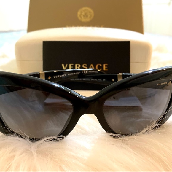 Authentic Versace Polarized Sunglasses - Picture 4 of 8